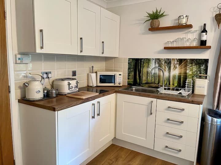 Coastal Garden Annex With Log Fire & Summer House - Gales