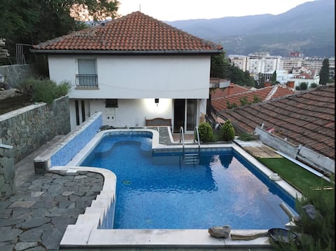 Villa DION