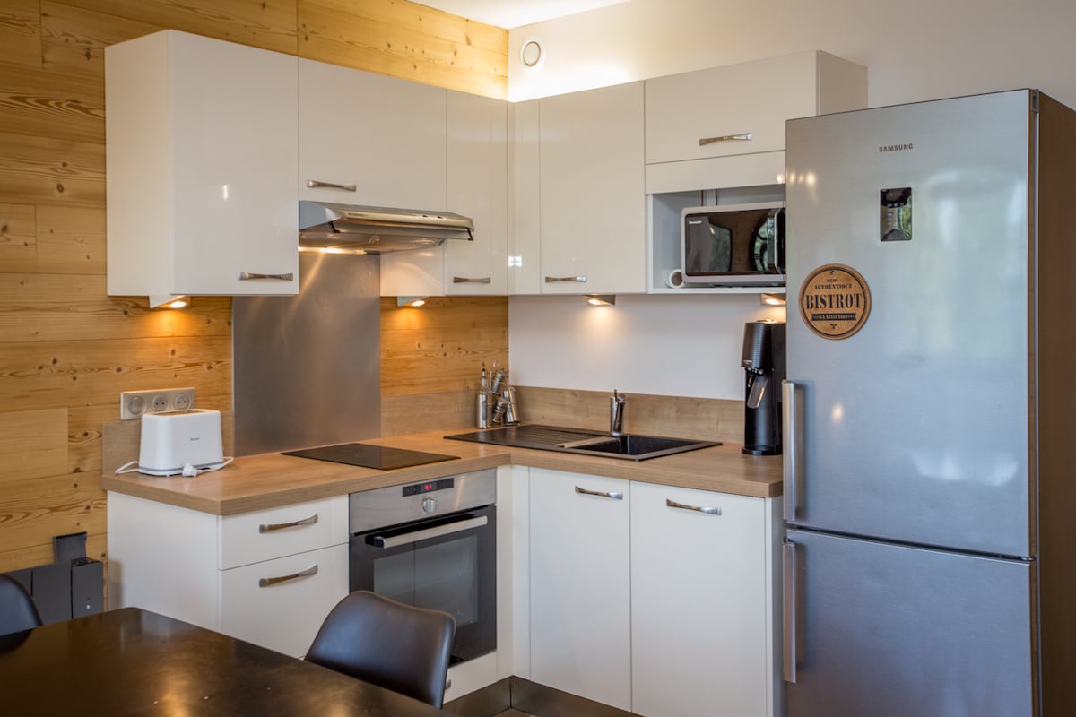 Top performing Airbnb: 2-room apartment/Cabin, heart of Valberg in Péone