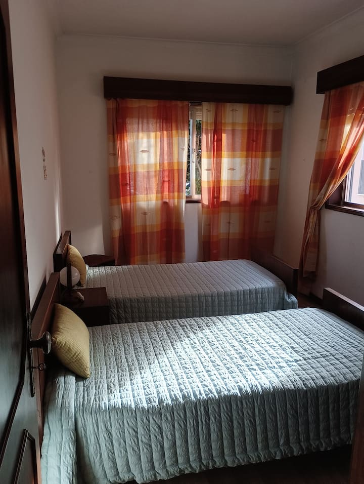 غرفة النوم 2