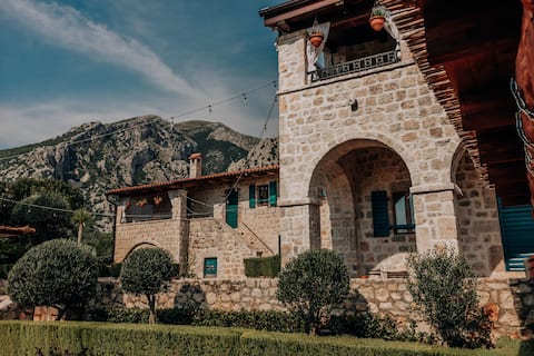 Top performing Airbnb: Talici Hill - Superior Loft Apartment in Šušanj Dio