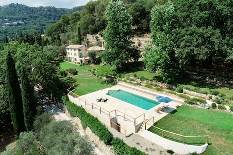 The Prince Riviera Farmhouse with Panoramic Views