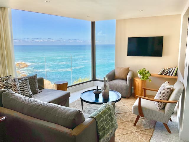 Portside Miramar, Bantry Bay