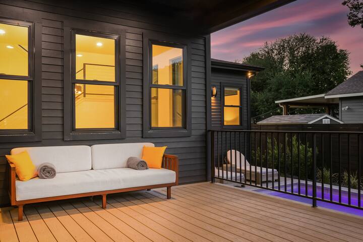 Luxe Resort home/ F1 /Amazing pool gallery image 5