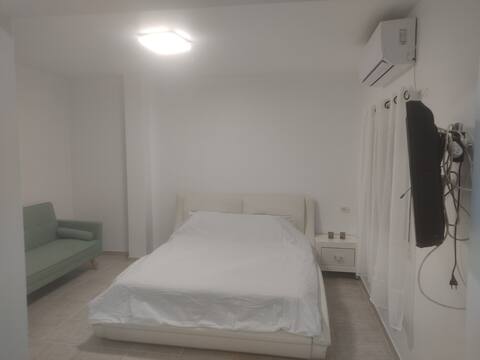 At the end of the rainbow - a pampering accommodation unit in Yeruham