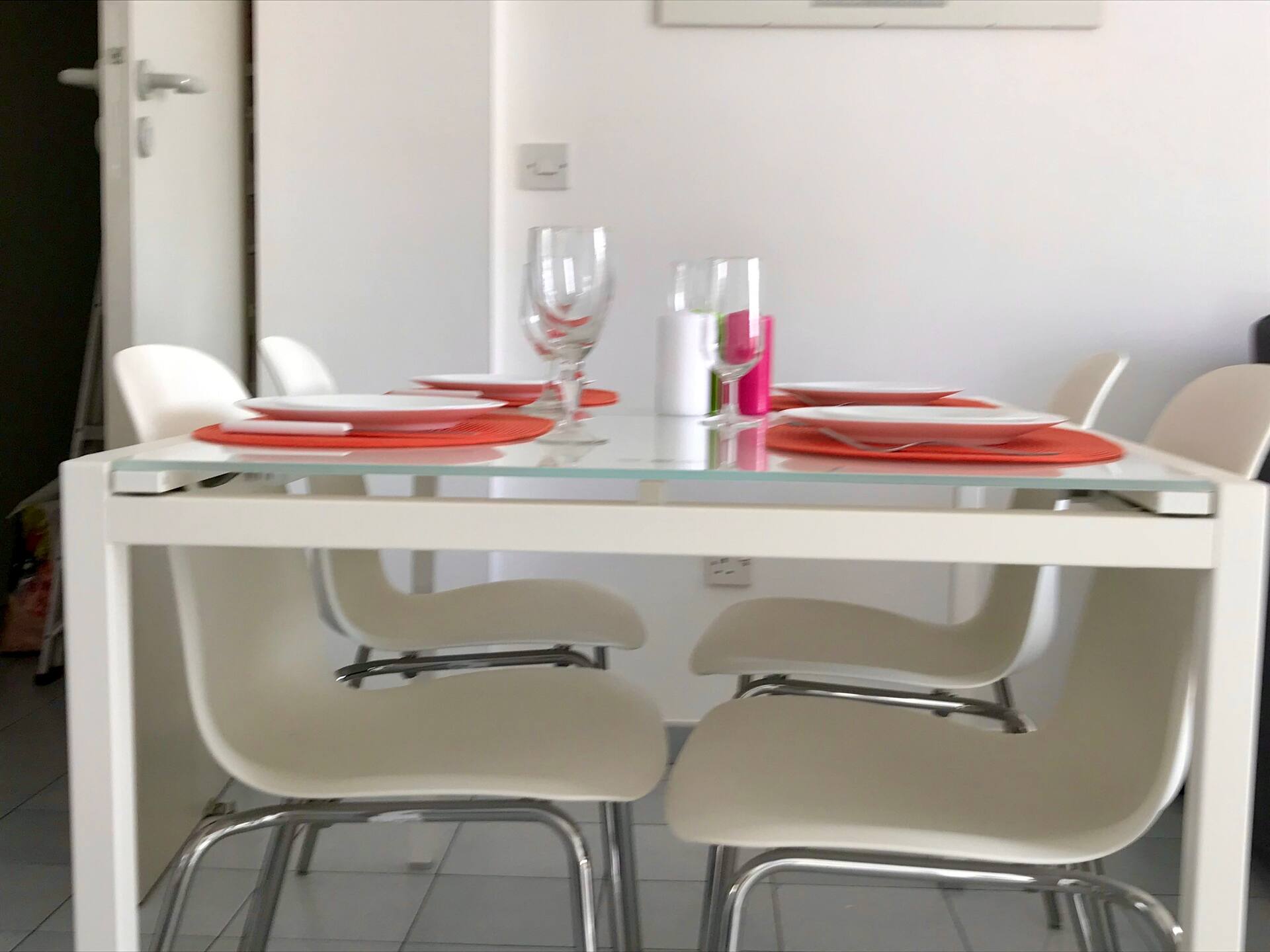 Apartment with large pool — foto 3