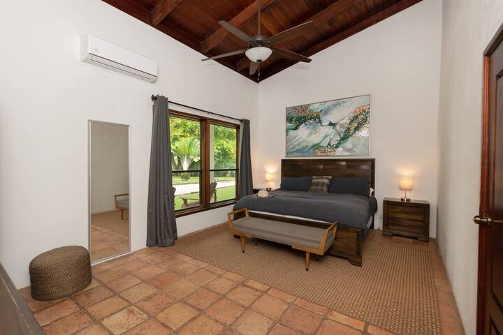 Luxury villa + chef + pool + beautiful gardens gallery image 5