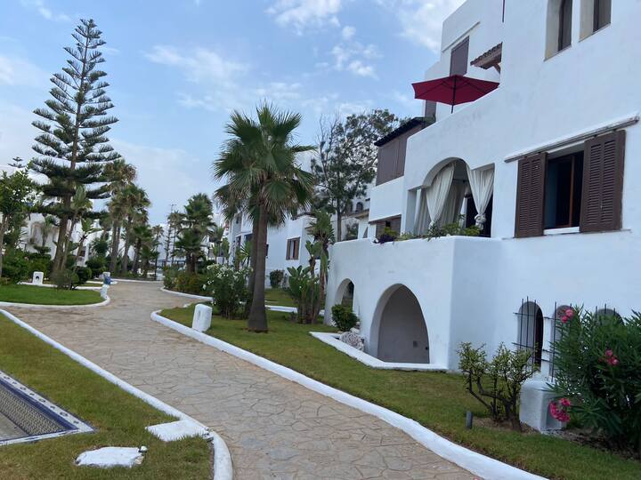 Lovely 2 bedroom flat with terrace view Apartments for Rent in