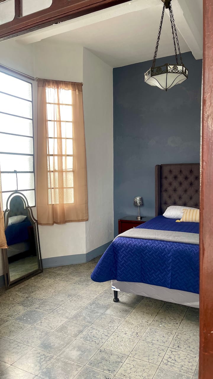 Chambre principale 
1 lit double 