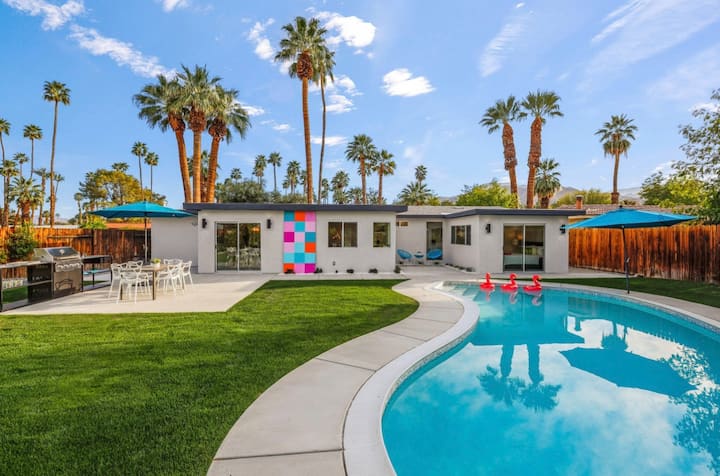 Awesome Midcentury Home With Private Pool Yard - Rancho Mirage, CA
