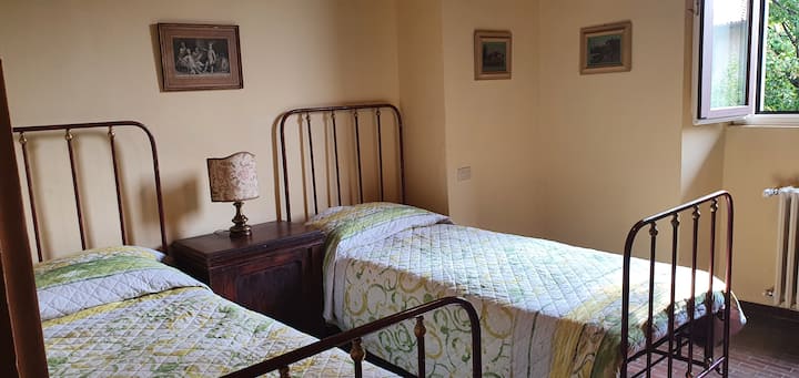 dormitorio n .º 4- 2 camas individuales/ dormitorio n .º4 2 camas individuales