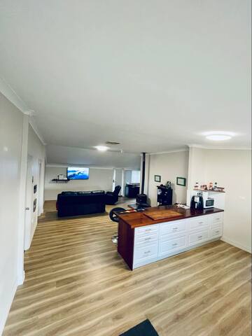 1915 cottage renovated and ready gallery image 3