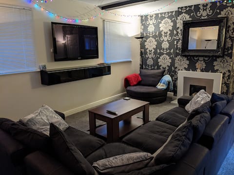 Top performing Airbnb: 5 Bedroom House in Center of Royal Leamington Spa in Royal Leamington Spa