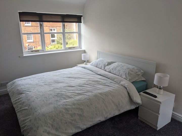 5 Bedroom House in Center of Royal Leamington Spa