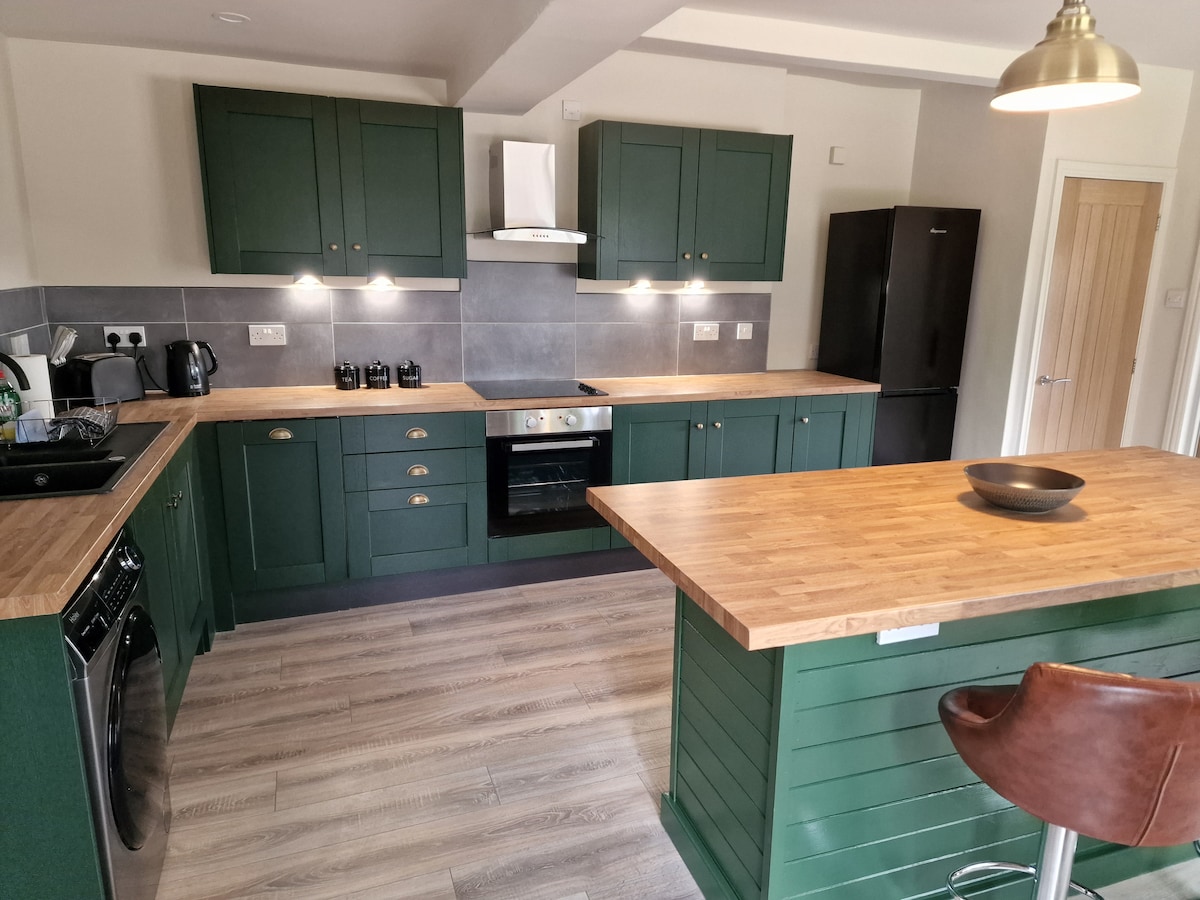 2 Bedroom Cottage at Oakmere — Cheshire holiday cottage photo 4