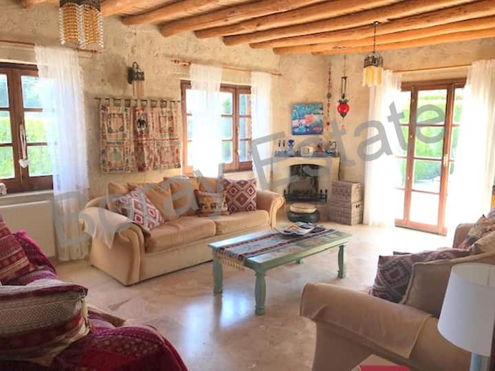3+1 - Traditional Cypriot Villa With Swimming Pool - Northern Cyprus