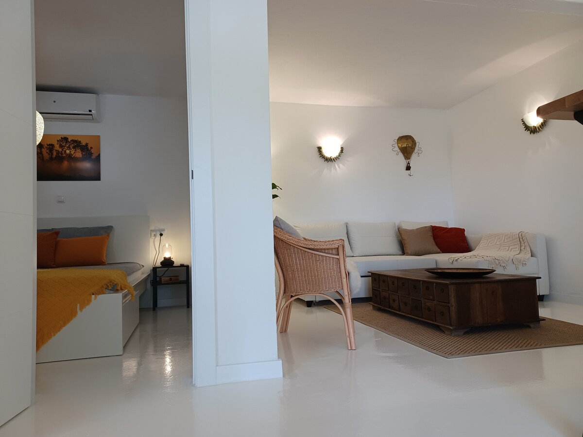 Top Airbnb: Authentic rural little house with private pool in Coín