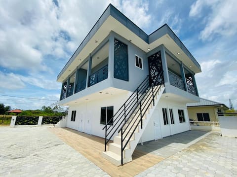 Modern 3room Apartment with airco, fully furnished