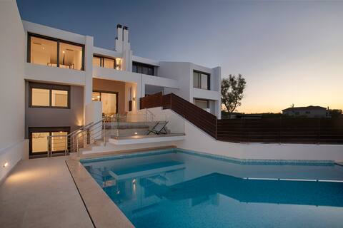 Serenity Villa with Pool & View on Sea & Castle