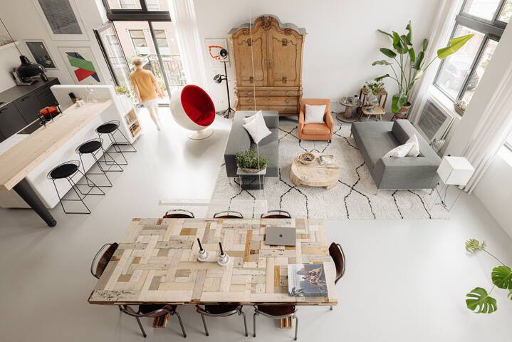 Extraordinary unique Loft in Amsterdam! gallery image 2