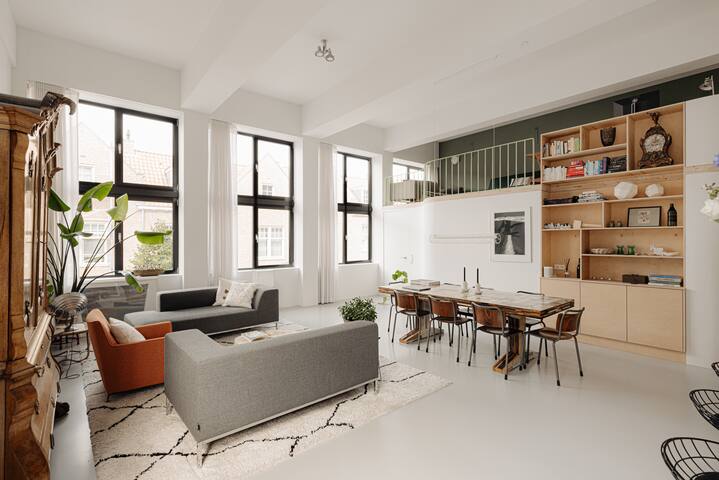 Extraordinary unique Loft in Amsterdam! gallery image 4