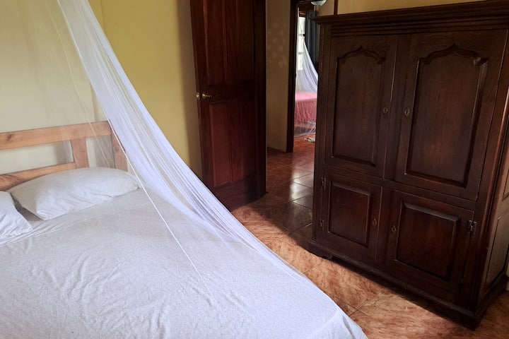 Spavaća soba,  bračni krevet