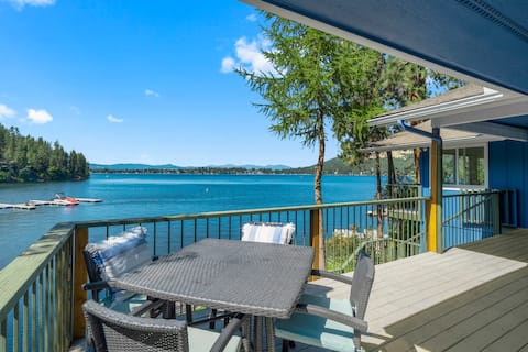 Incredible Waterfront Lakehouse on Liberty Lake