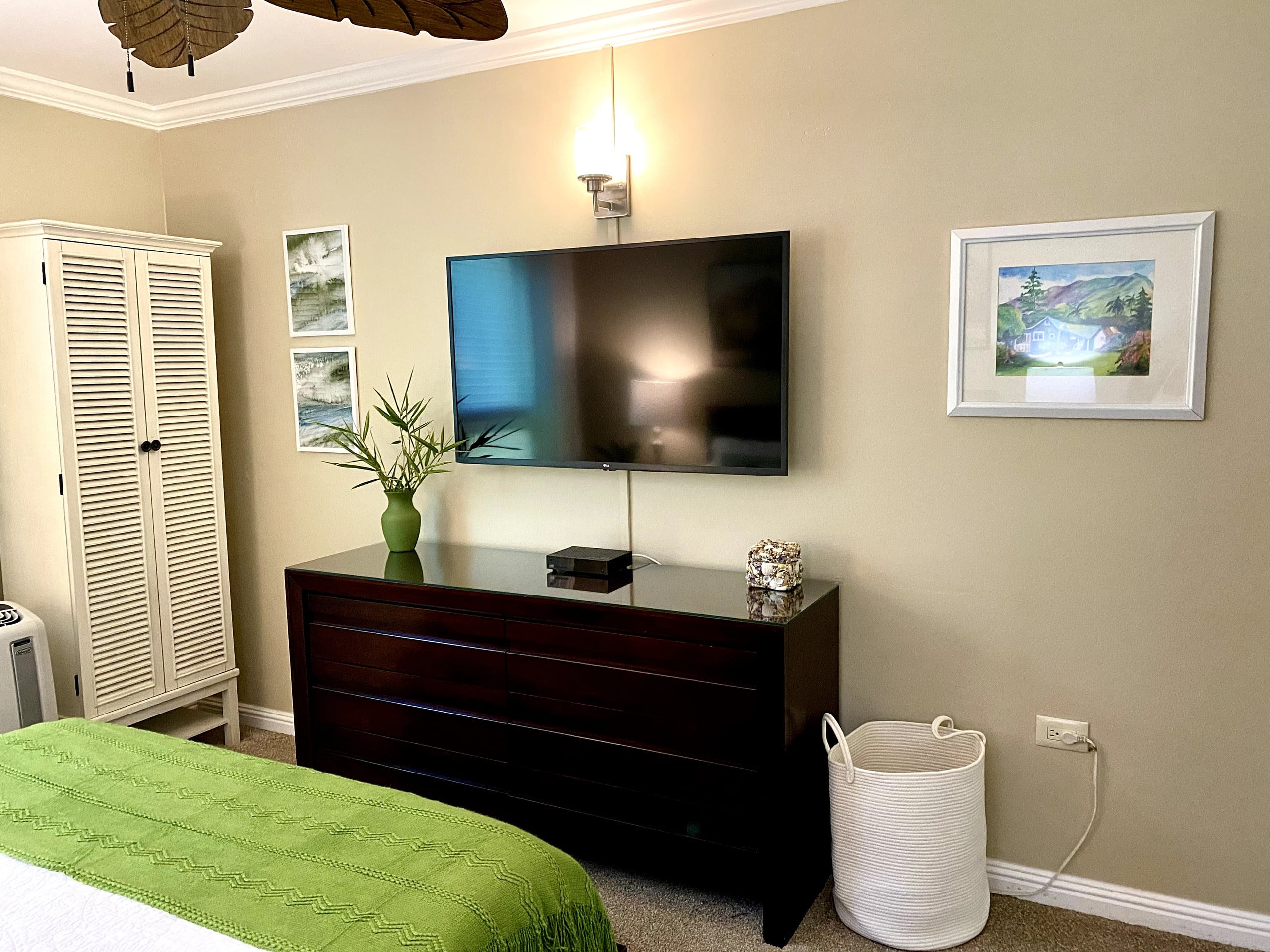 Condo in Lahaina · ★4.96 · 1 bedroom · 2 beds · 1 private bath - Image 26