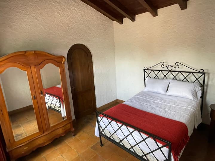 Master Room, com vista para o Lago Atitlan e o vulcão