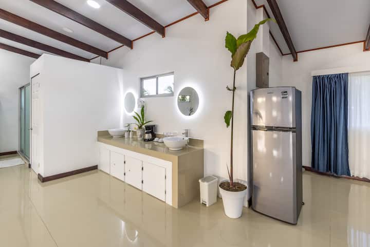 The Babylon Suite Tortuguero