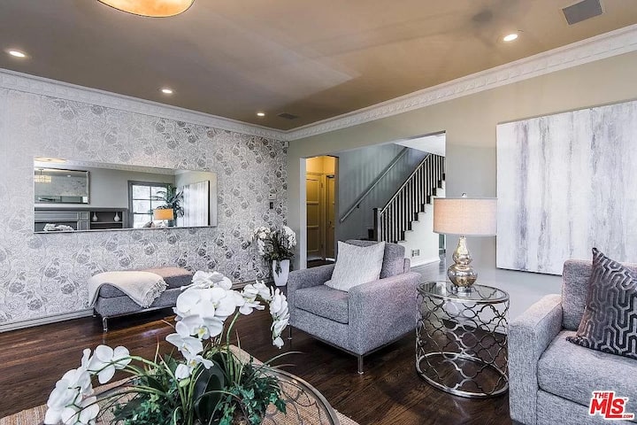 Big, Family Home: Private Pool, Yard + Guest House - Culver City, CA