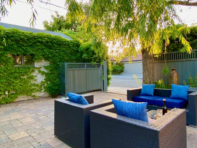 Family Home: Private Yard, Pool, and Guest House gallery image 5