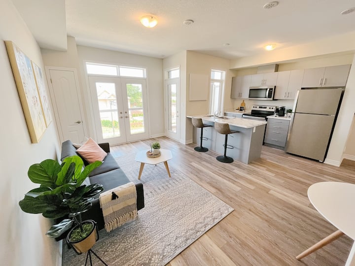 Top 10 Airbnb Vacation Rentals In Beamsville, Canada Trip101