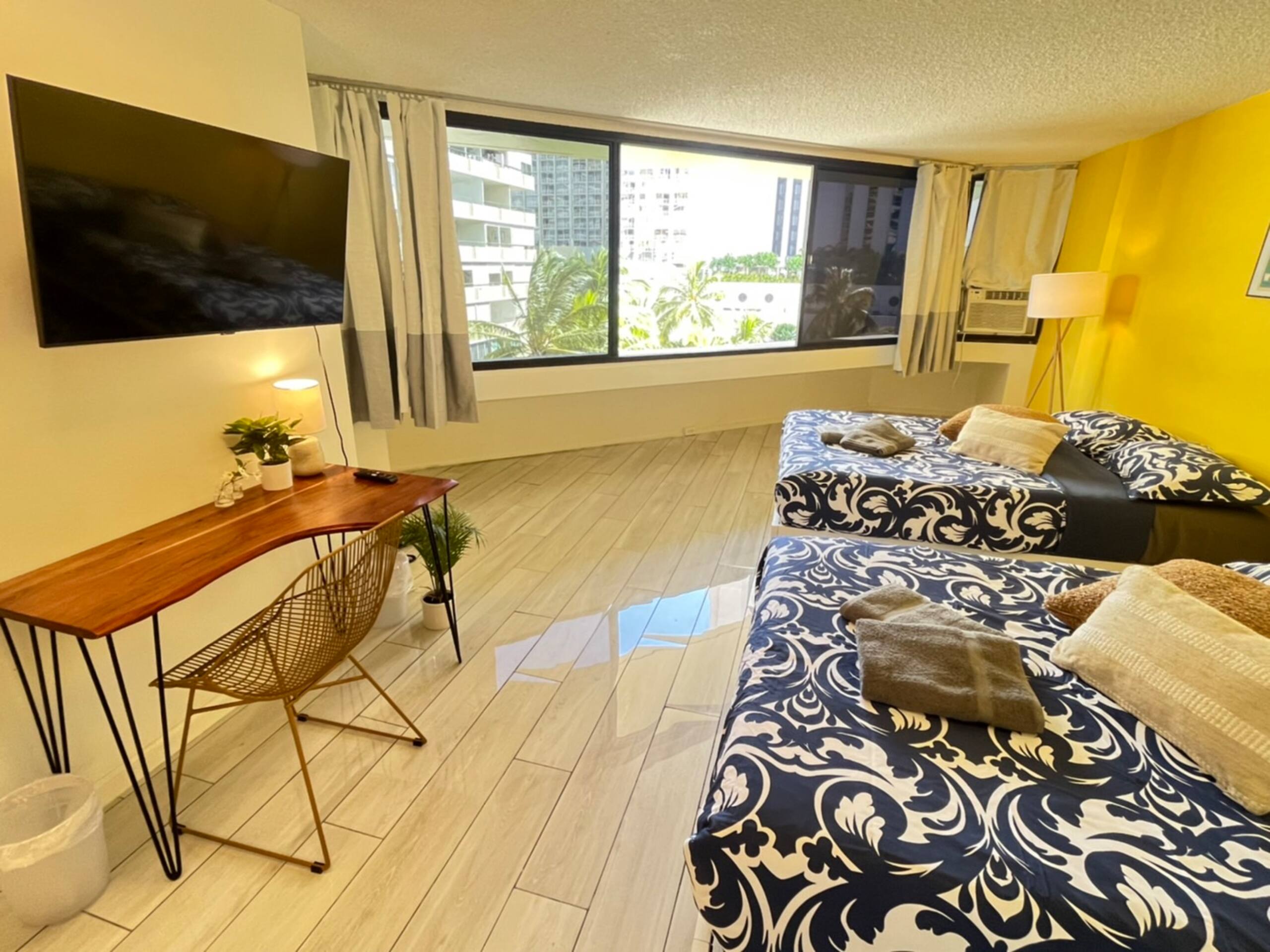 Condo in Honolulu · ★4.62 · 1 bedroom · 2 beds · 1 private bath - Image 15