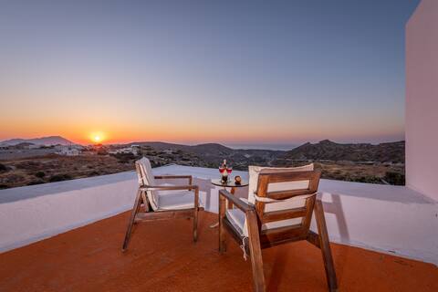 Cycladic Temptation