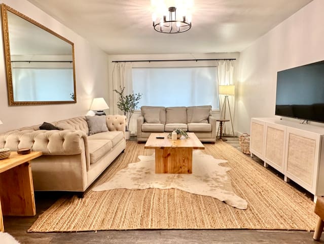 Sycamore Hideaway wooded retreat | I-35 + I-20