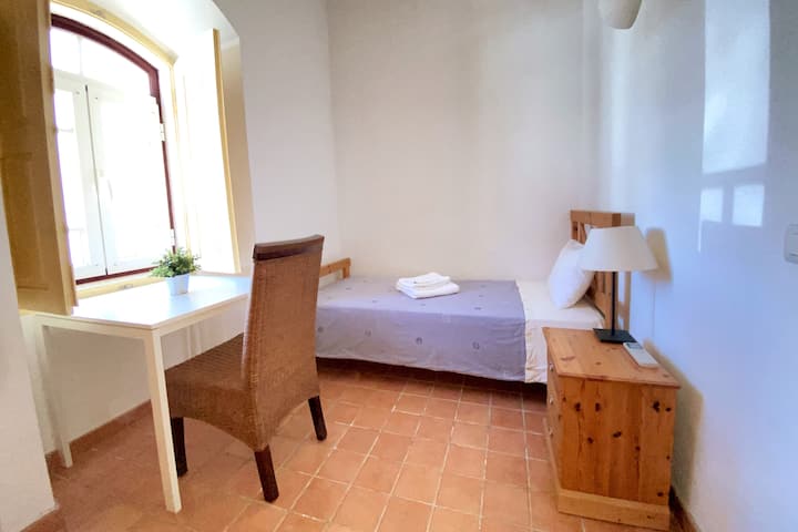 Kancelária/ izba číslo 4