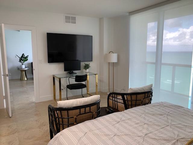 Tides – 14F – Sweeping Ocean Views and Remodeled gallery image 5