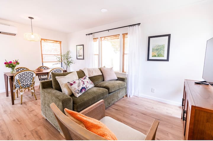 Bright And Airy 1-bedroom Unit In Burbank - San Fernando Valley, CA