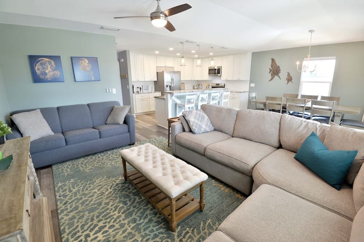 พื้นที่นั่งเล่นแบบเปิดโล่ง 