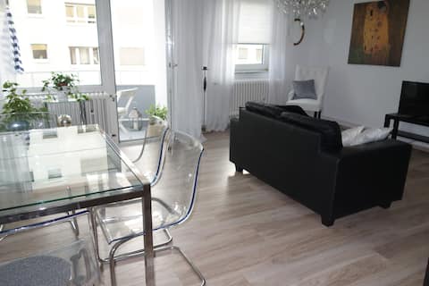 Romantic 2-room apartment with small balcony