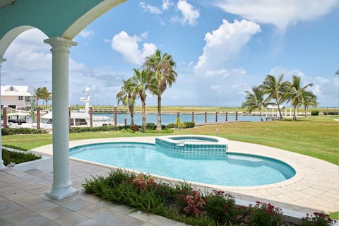 Old Bahama Bay 4-bedroom villa with pool & dock!