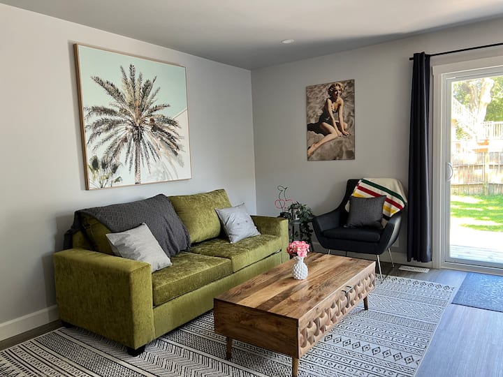 Reno’d Century House Downtown W/ Sandbanks Pass - Belleville