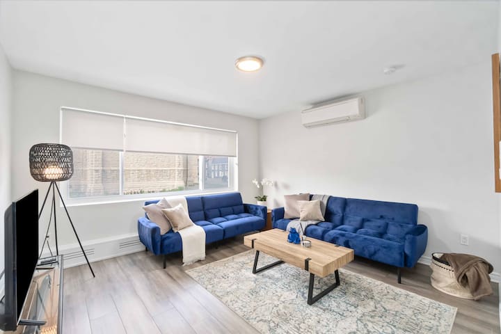 Contemporary Condo ❤ of Byward Market