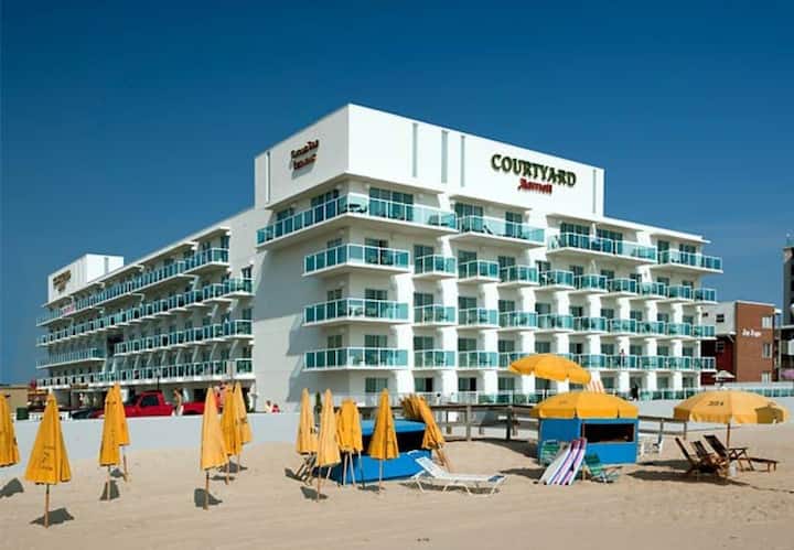 Luxury Condo On Beach And Boardwalk - Ocean City, MD