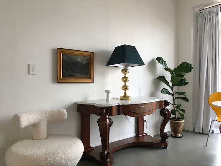 Stylish Deco Apartment In The Gluepot, Ponsonby - Auckland