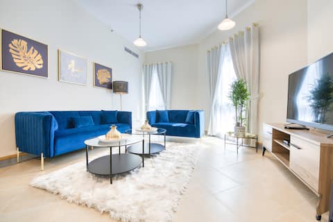 Popular Airbnb listing: Exclusive 2BR in Madison Residency - Barsha Tecom in Al Thanyah First