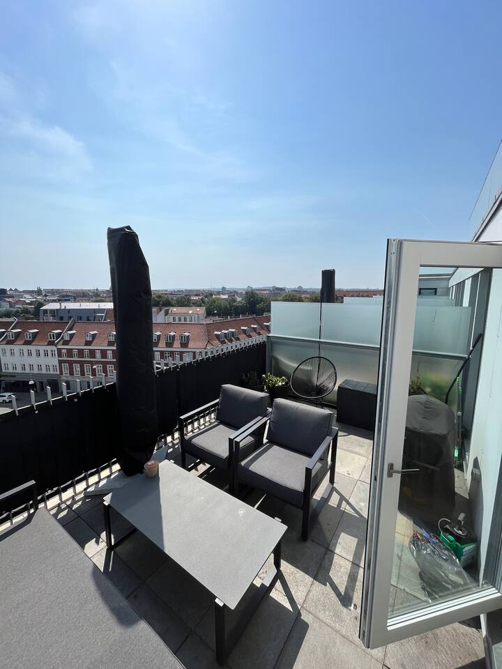 New apartment with the absolute best location Condominiums for Rent