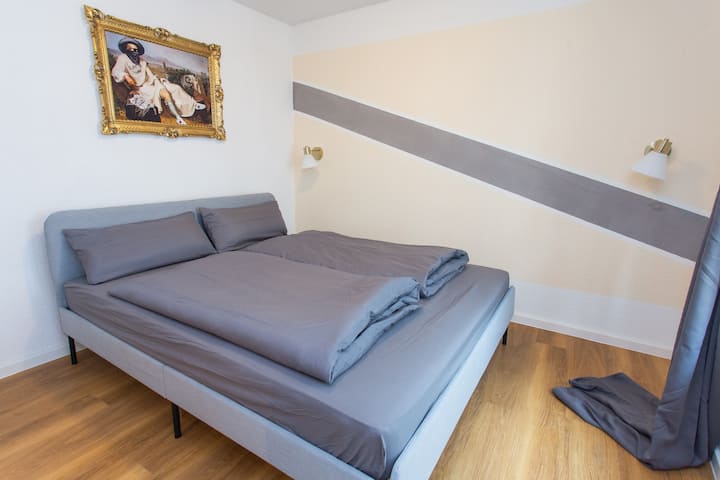 غرفة النوم 2