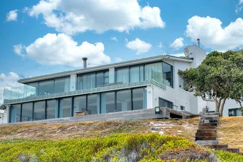 Marlin Manor holiday villa with a private beach